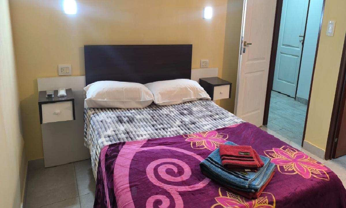 Habitacion Doble H6 (una cama doble) 15m2 ALQUILER TURISTICO centro de Merlo